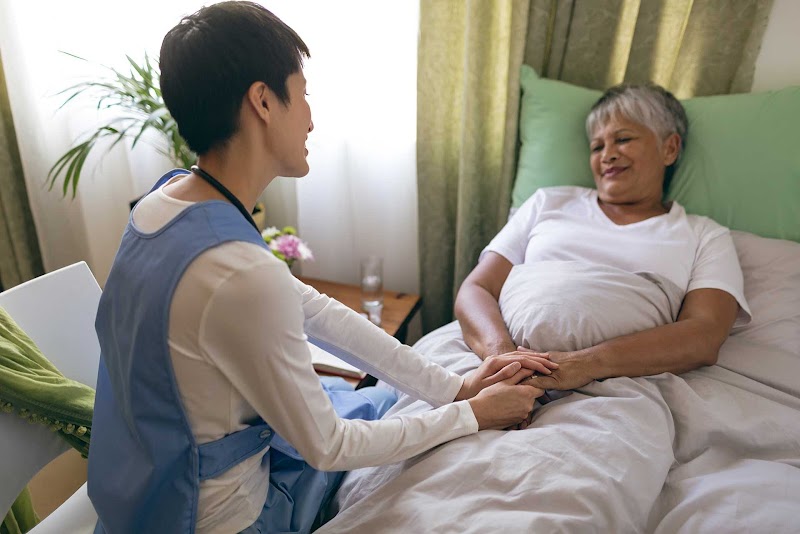 Divine Home Care Services - Chicago Home Health Care