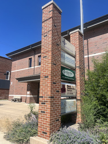 Tim Osterbur - COUNTRY Financial Agent